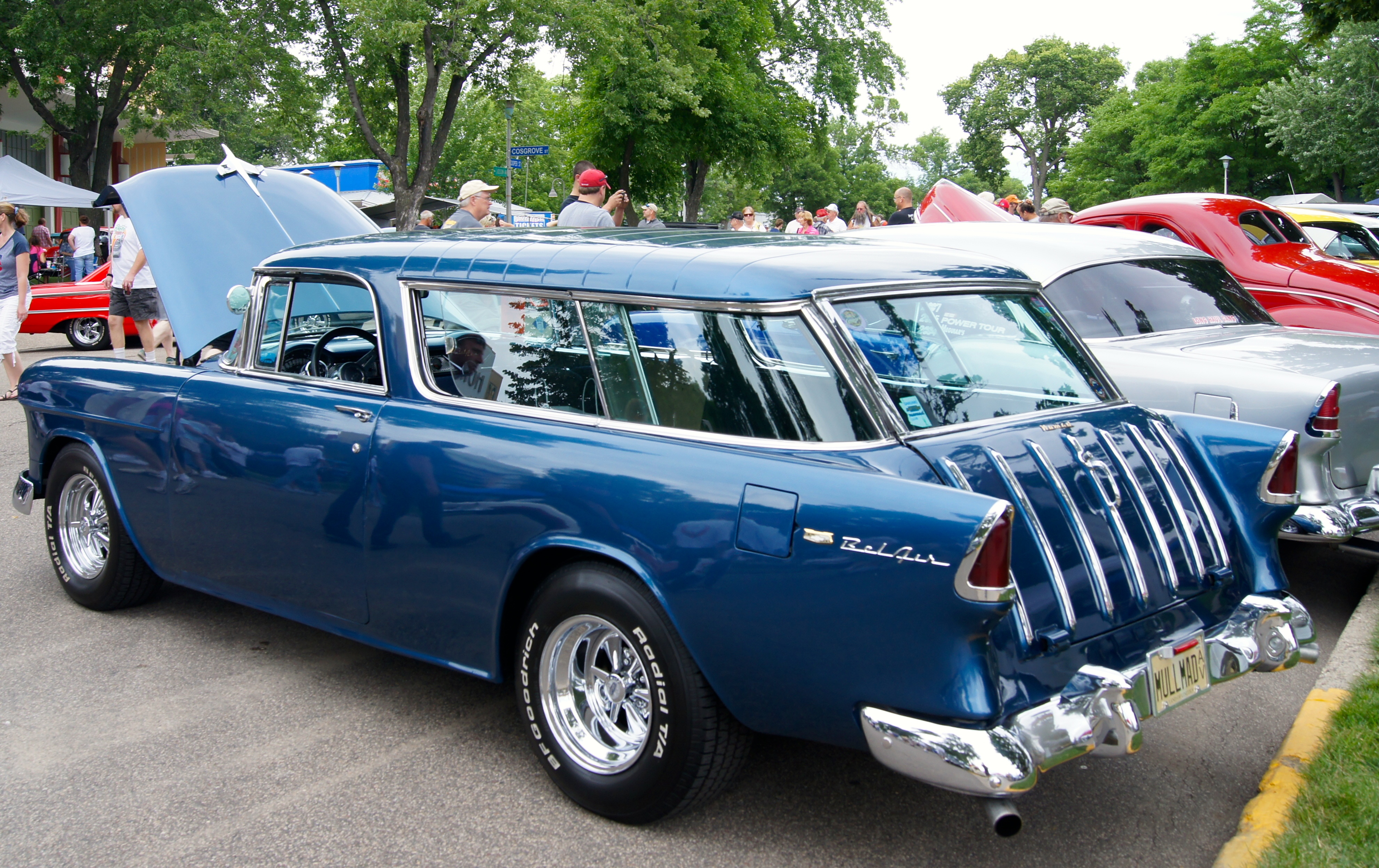 RV 55 Chevrolet Bel Air Nomad wikimedia.org